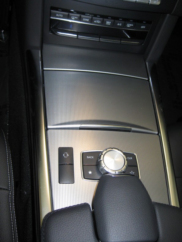 2014 Mercedes wagon black aluminum