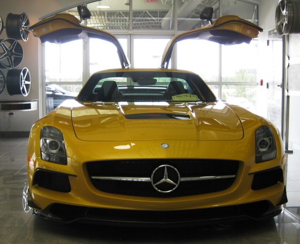 Mercedes SLS yellow