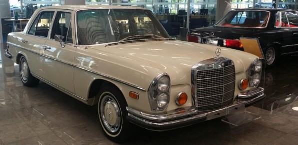 1970 Mercedes 280 SE Light Ivory