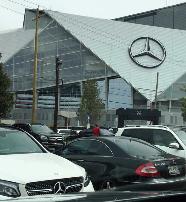 Mercedes-Benz Parking